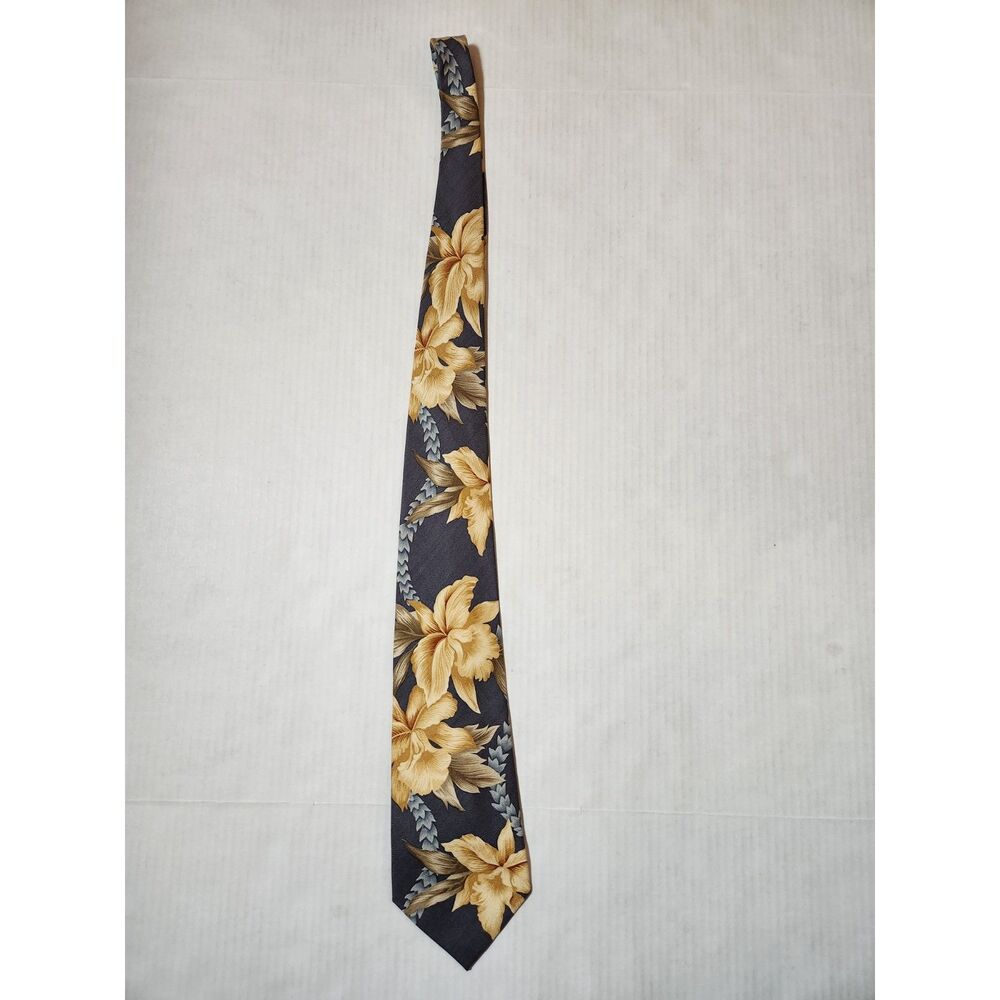 Tommy Bahama 100% Silk Floral Tie – Men’s Necktie